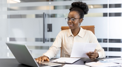 A Business Professional Evaluating A SOC 1® Report For Your Financial Statement Audit